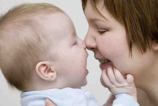 如何教宝宝说话？宝宝的语言发展规律怎样？