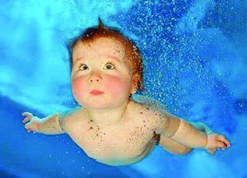 新生儿什么时候游泳最好？宝宝多久游一次泳合适
