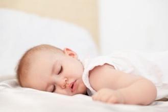 给宝宝睡好头型是什么意思？怎样做才能帮助宝宝睡出好头型