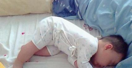 宝宝睡觉哭闹 可能是宝宝的睡眠习惯不好